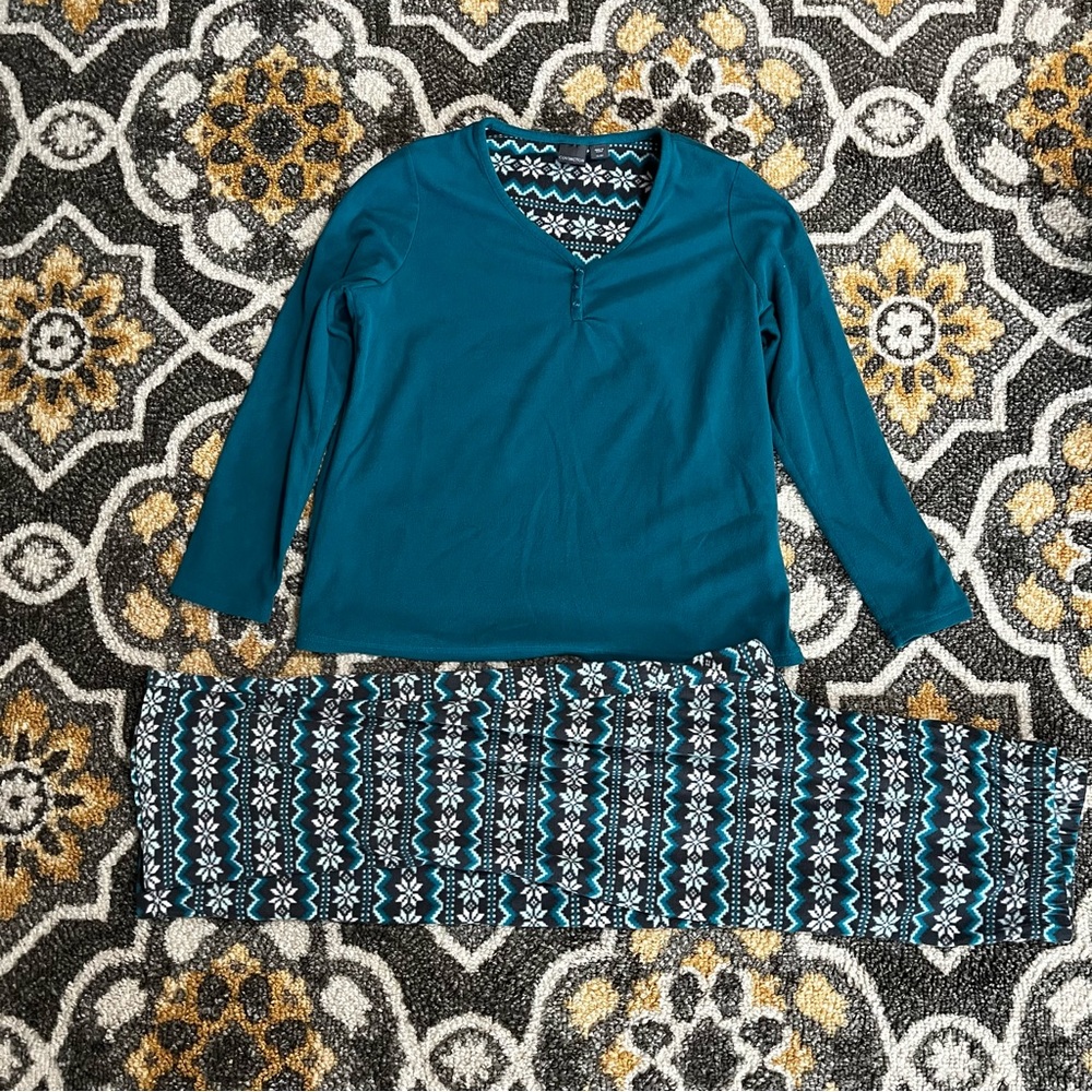 Covington Teal and Dark Gray Patterned Pajama Set XL